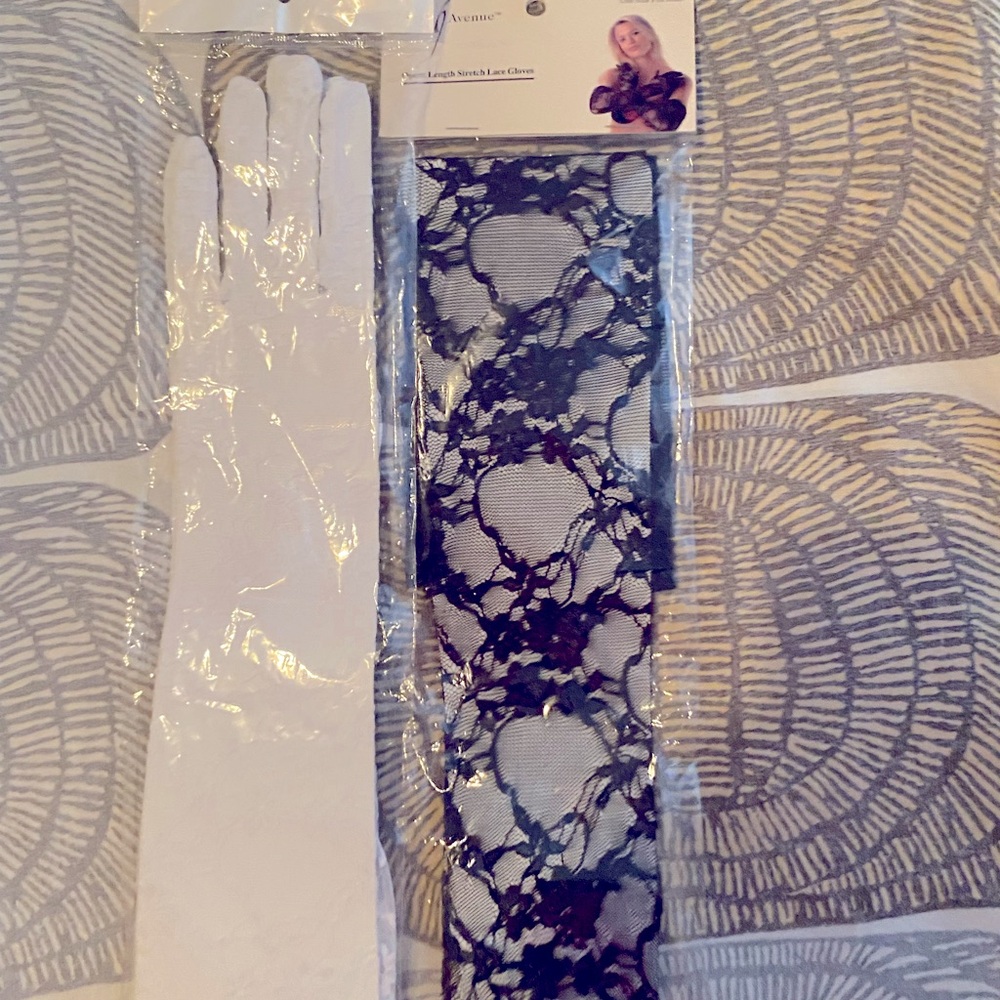 Opera length stretch lace Gloves